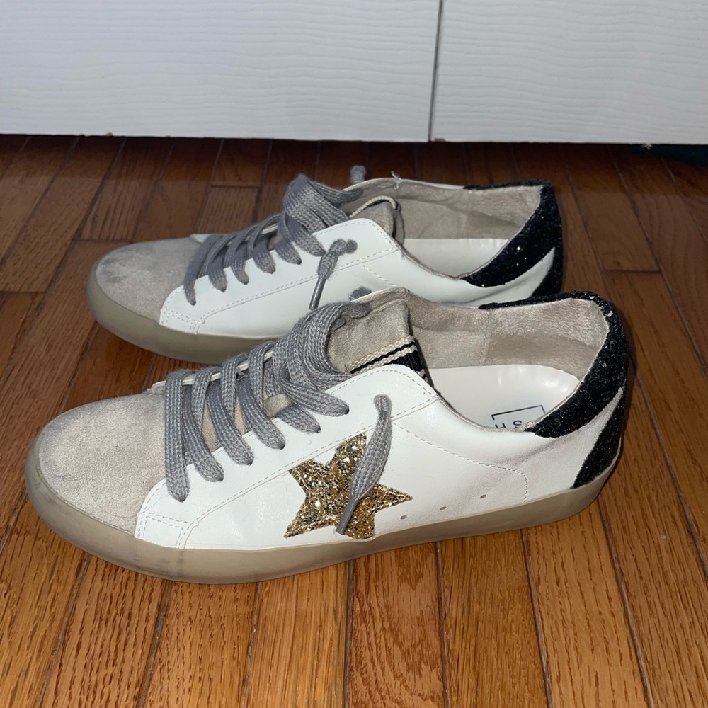 Shushop sneakers!